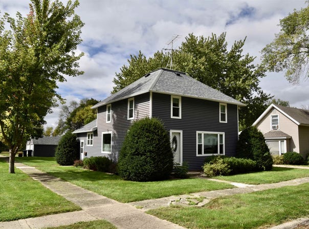 1069 Pine Street, Ocheyedan, IA 51354