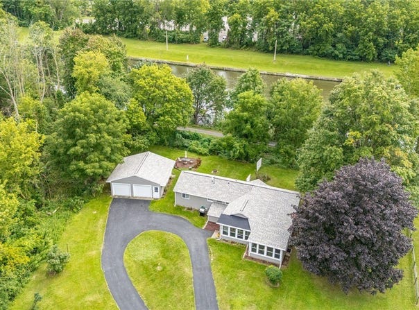 5 State Route 350, Macedon, NY 14502