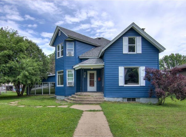 924 6th Street W, Wabasha, MN 55981