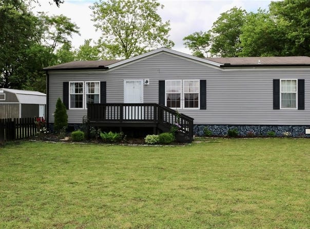 302 W Cedar Street, Bertrand, MO 63823