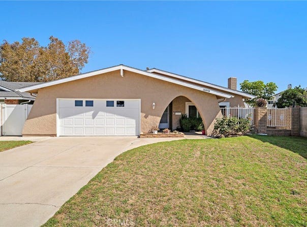 18898 Persimmon Circle, Fountain Valley, CA 92708