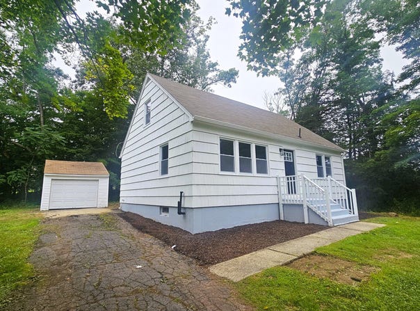 29 Mines Road, Bristol, CT 06010