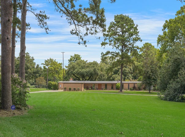 665 E Main Street, New Iberia, LA 70560