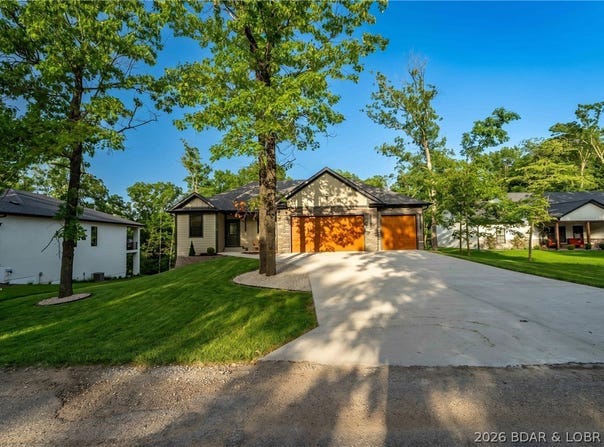 344 Via Appia Drive, Sunrise Beach, MO 65079