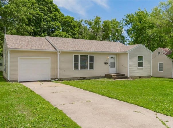 707 N Delaware Street, Butler, MO 64730