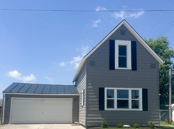 216 S West Street, Winchester, IN 47394