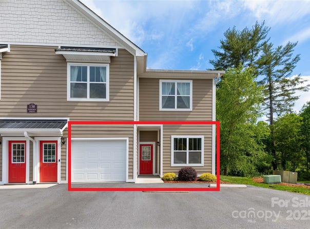 138 Foxden Drive, Fletcher, NC 28732