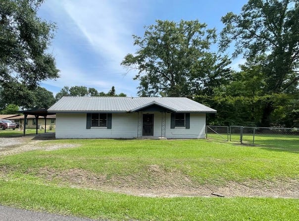 852 Herrin Dr, Picayune, MS 39466