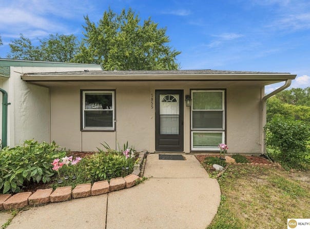 5855 Wolff Lane, Lincoln, NE 68521