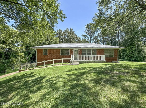 5312 Mohawk Drive, Knoxville, TN 37914