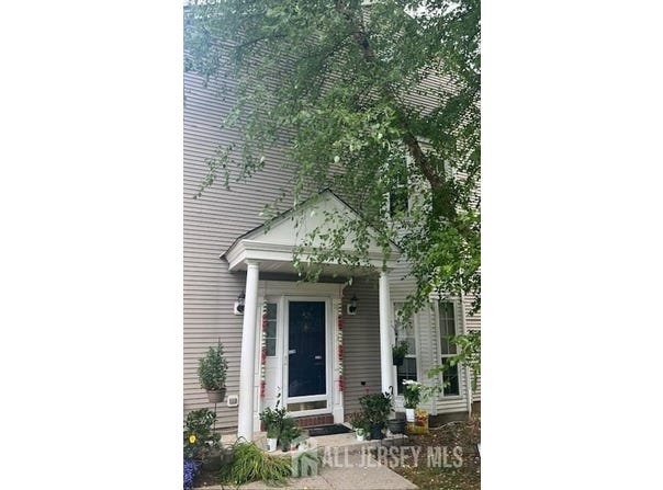 52 Windsong Circle, East Brunswick, NJ 08816