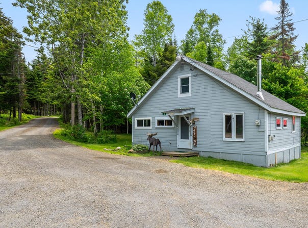 26 Needham Lane, Rangeley, ME 04970