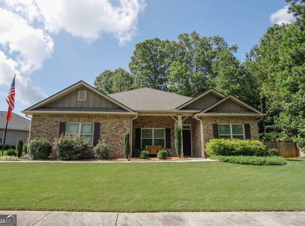 523 Brooks Village, Pendergrass, GA 30567