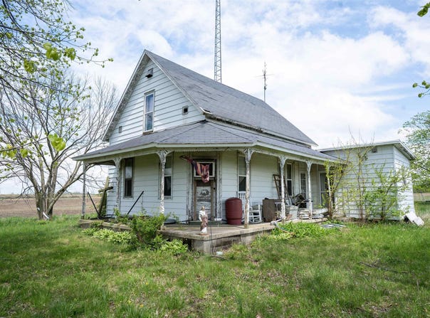 9529 N 600 E, North Manchester, IN 46962