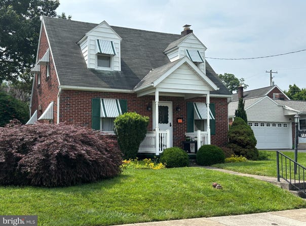 732 CENTER AVENUE, EPHRATA, PA 17522