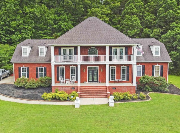 758 County Road 555, Valley Head, AL 35989