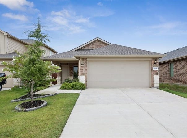 124 Greengate Drive, Boyd, TX 76023
