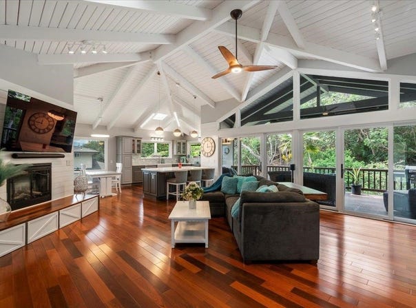 551 Polulani Dr, Wailuku, HI 96793