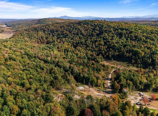 Raymo Drive, Highgate, VT 05459