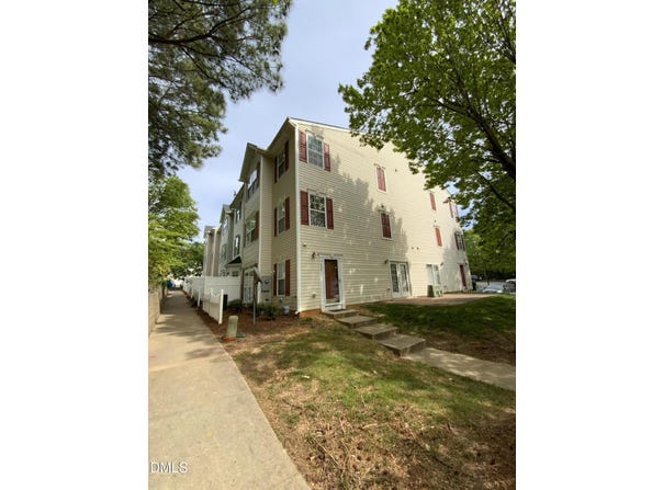 3021 Barrymore Street, Raleigh, NC 27603