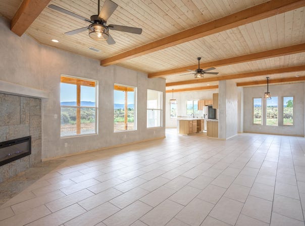 10 Colty Road, Ranchos de Taos, NM 87557