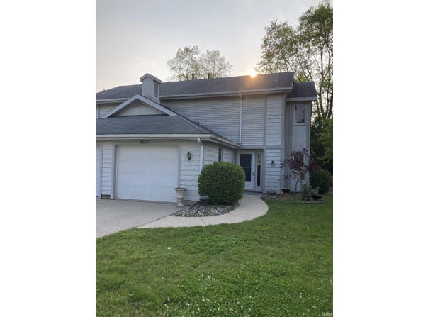 4517 Brookshire Circle, Fort Wayne, IN 46835-4434