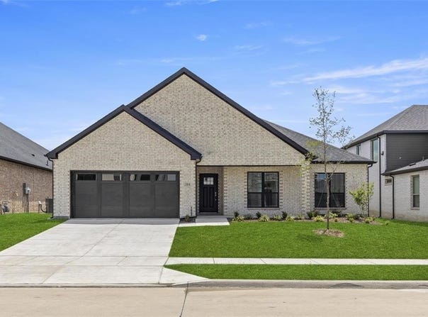 304 Community Drive, Lavon, TX 75166