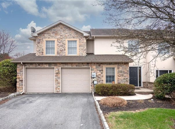 5 Holly Court, Forks Twp, PA 18040