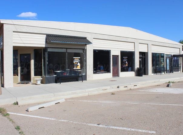 98 BROADWAY Avenue, Groom, TX 79039