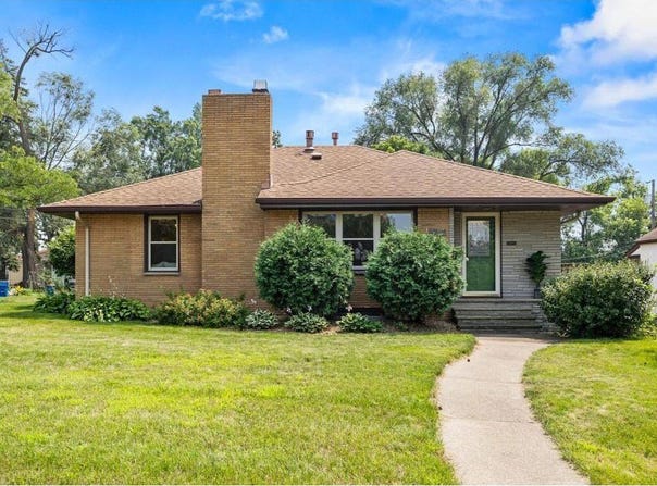 4201 40th Avenue N, Robbinsdale, MN 55422