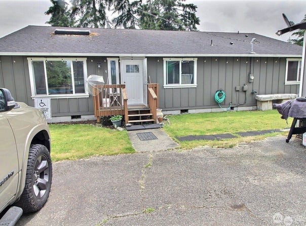 774 132nd Street South, Tacoma, WA 98444