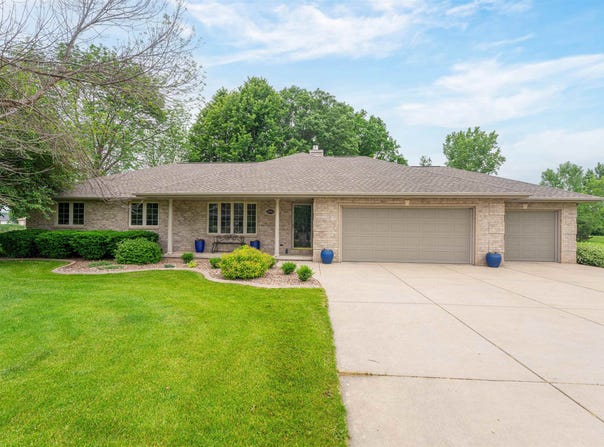 2893 WOODHAVEN Circle, DE PERE, WI 54115