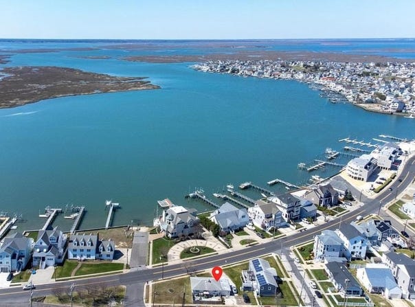 1306 BAYSHORE AVENUE, BRIGANTINE, NJ 08203