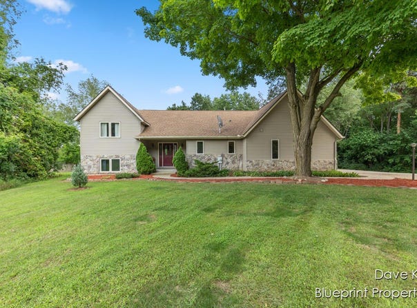 2195 Bender Road, Middleville, MI 49333