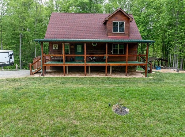 232 Bertie Circle, Piney Creek, NC 28663