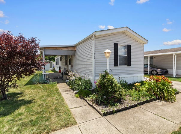 1948 Big Run Bluff Boulevard, Grove City, OH 43123