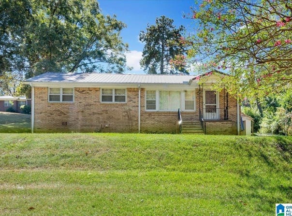401 10TH AVENUE, MIDFIELD, AL 35228