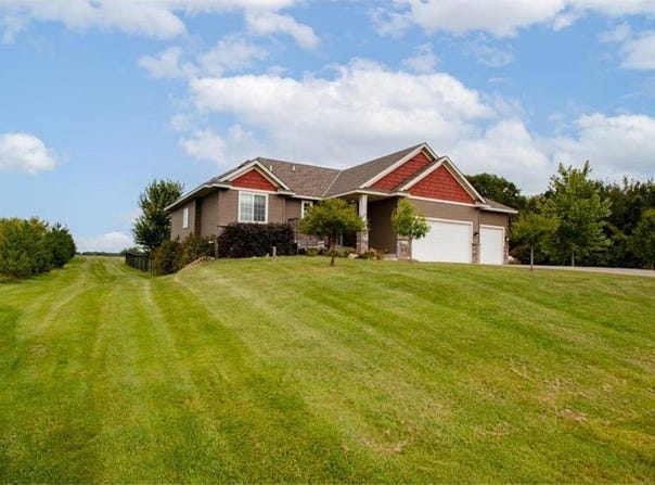26336 Newton Avenue, Chisago City, MN 55013