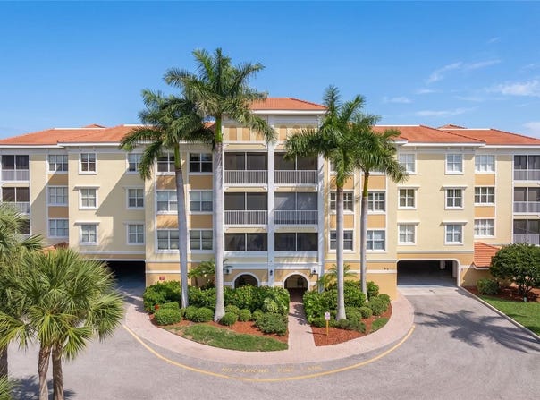 255 WEST END DRIVE, PUNTA GORDA, FL 33950