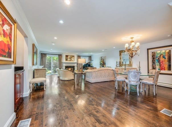439 Dedham St C, Newton, MA 02459