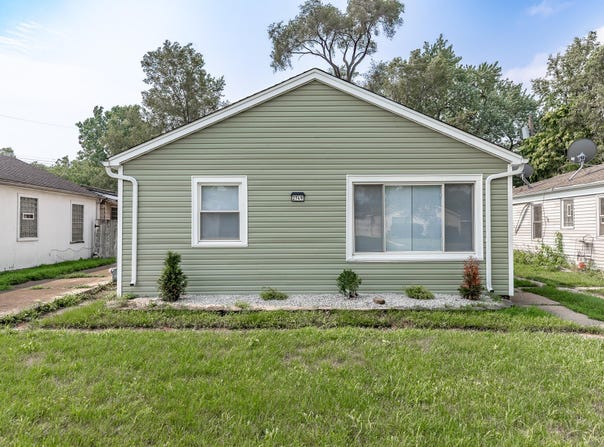 2749 W 12th Avenue, Gary, IN 46404