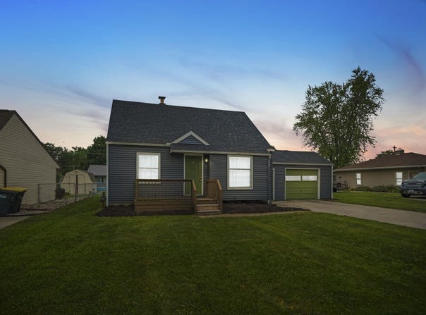 105 W Shalley Drive, Kendallville, IN 46755