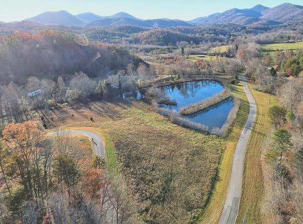 307 Plott Town, Blairsville, GA 30512