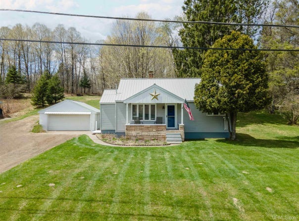 725 W Ice Lake Road, Iron River, MI 49935
