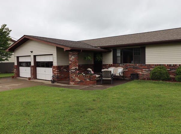 300 Raceview Drive, Ona, WV 25545