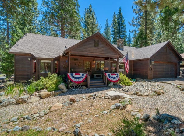 1 Huchnom Trail, Graeagle, CA 96103
