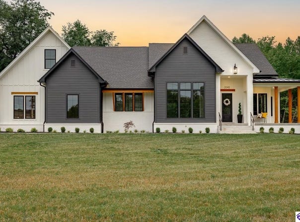 2045 W Rhudes Creek Road, Elizabethtown, KY 42701