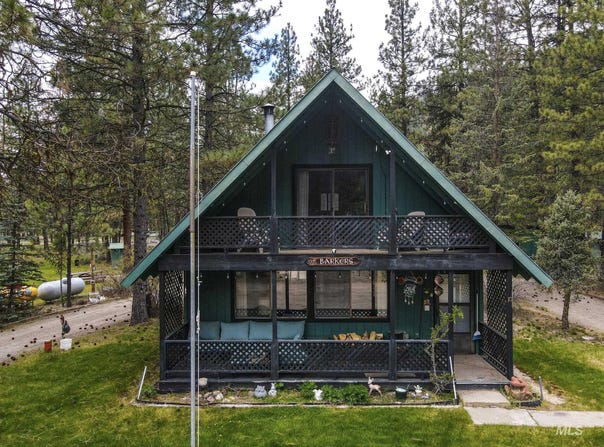 10 Bransons Dr, Lowman, ID 83637