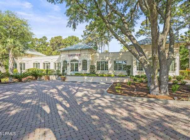 15 Trellis Court, Hilton Head Island, SC 29926