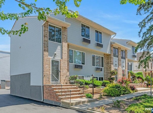 228 Johnson Avenue, Hackensack, NJ 07601
